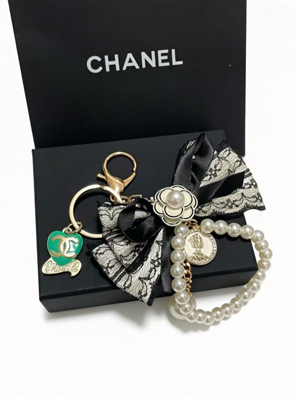 🎀Chanel Lace Bow Camellia Bag Charm Keychain with Pearl Bracelet